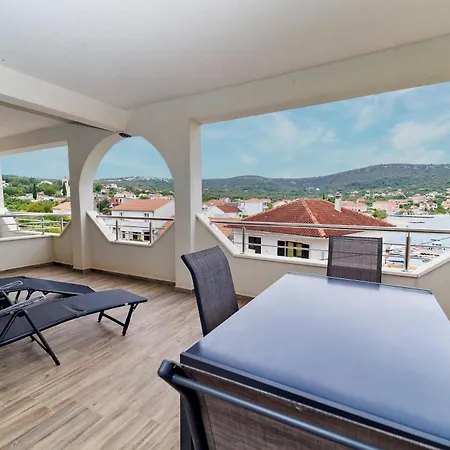 Apartment Dzon Beachside *