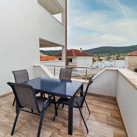 Dzon Beachside * Vinisce