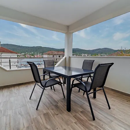 Apartment Dzon Beachside