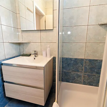 Apartment Dzon Beachside Vinisce